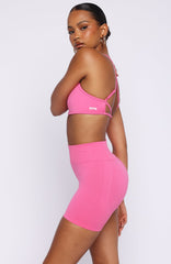 Zoom Seamless Shorts 4 Dragonfruit