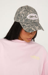 Taking Hints Cap Camo/Pink
