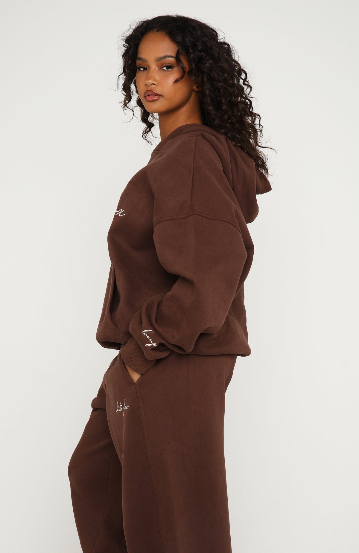 Know What You Want Oversized Hoodie Chocolate