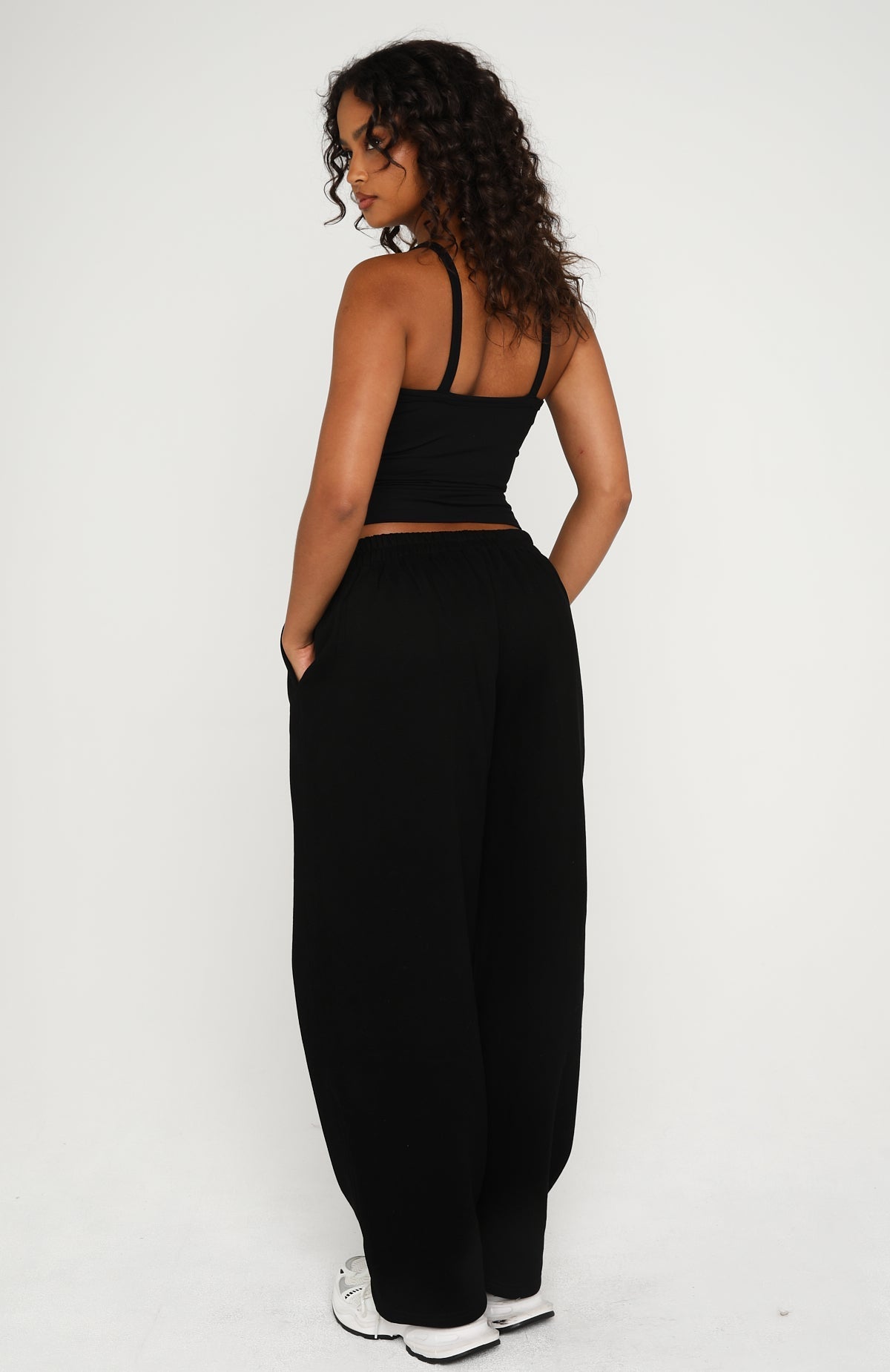 Know What You Want Barrel Leg Sweatpants Black