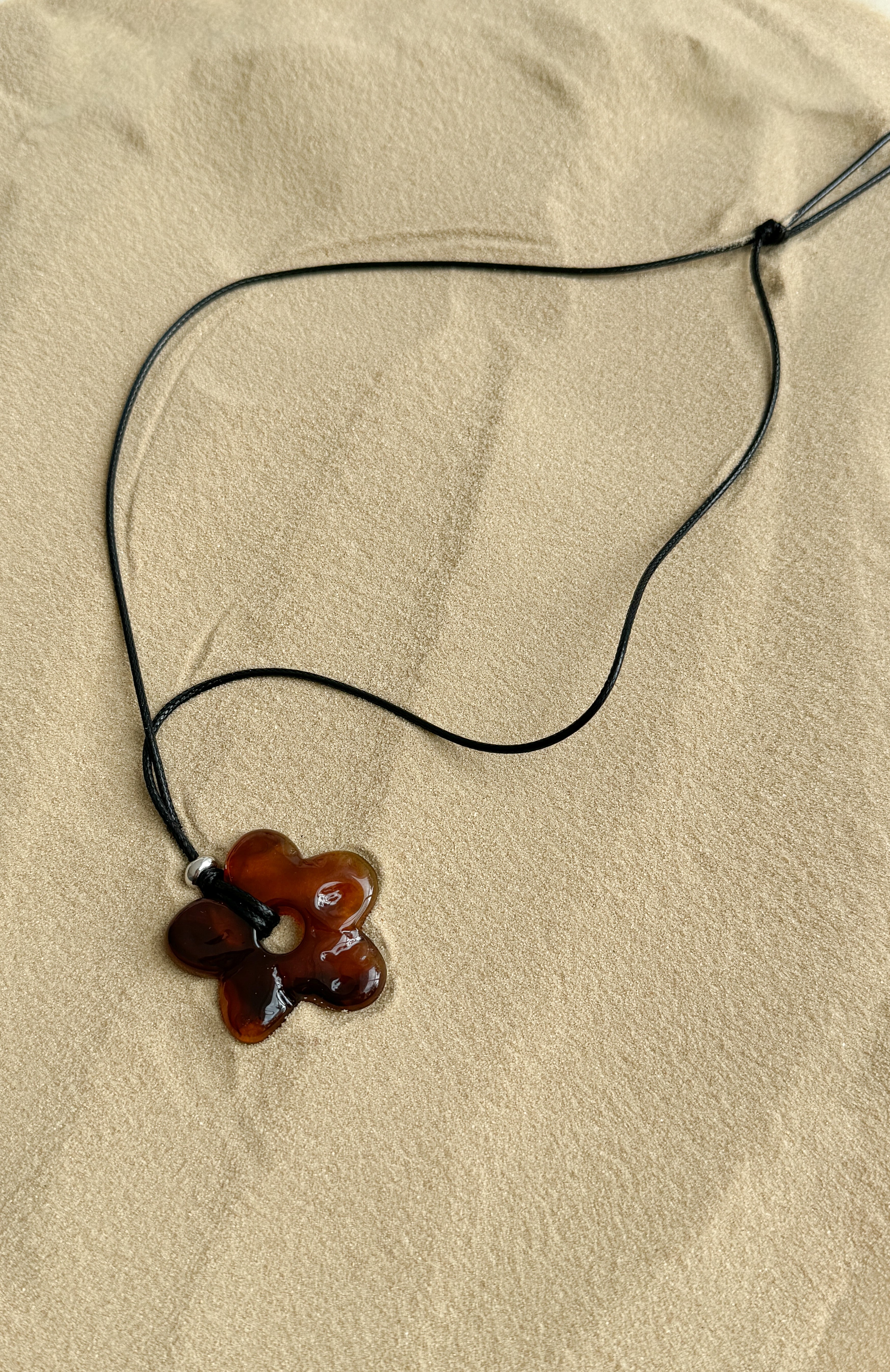 Xavia Necklace Black/Amber